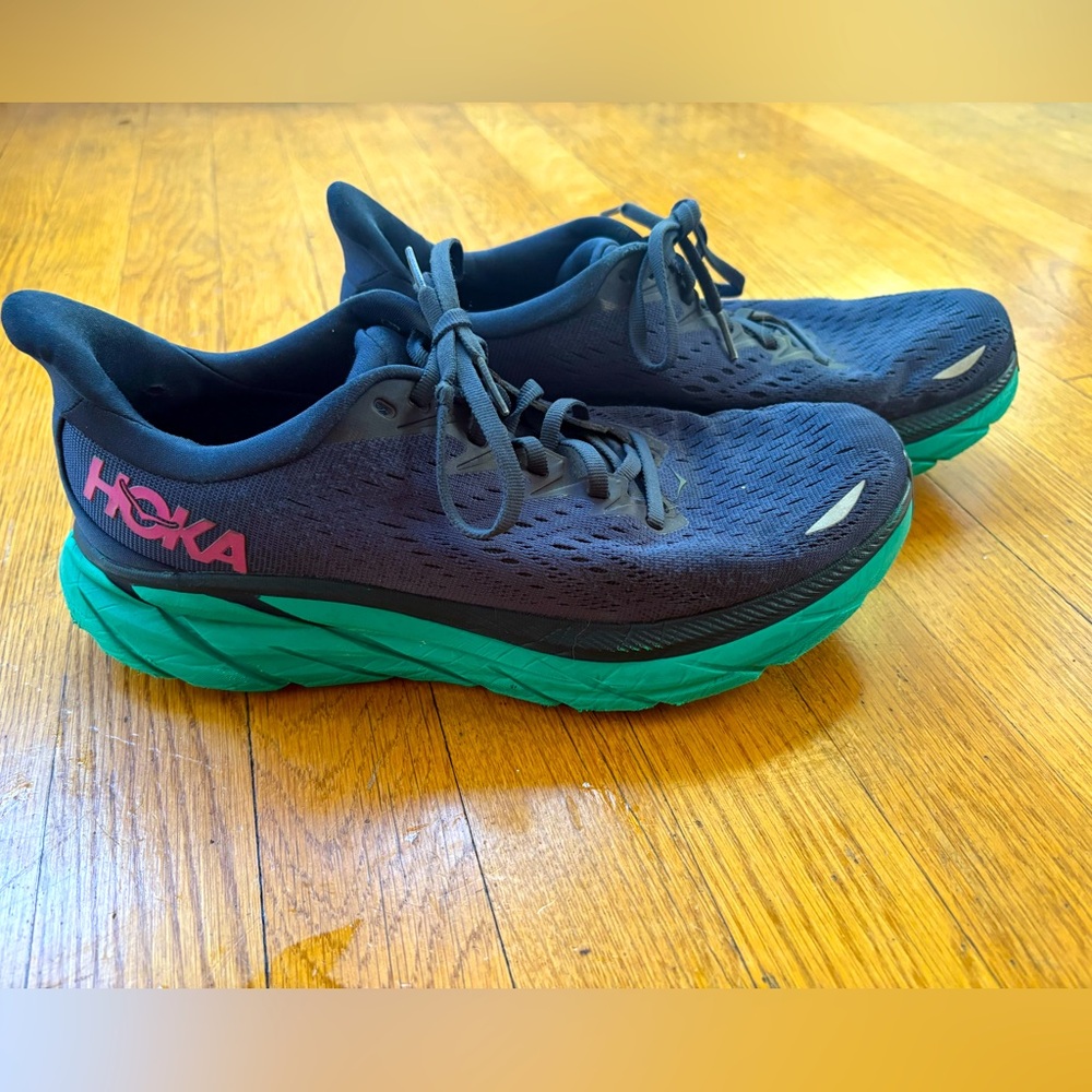 Hoka Women’s Clifton 8 Running Shoes in Outer Space Size 9.5B US Style 1119394